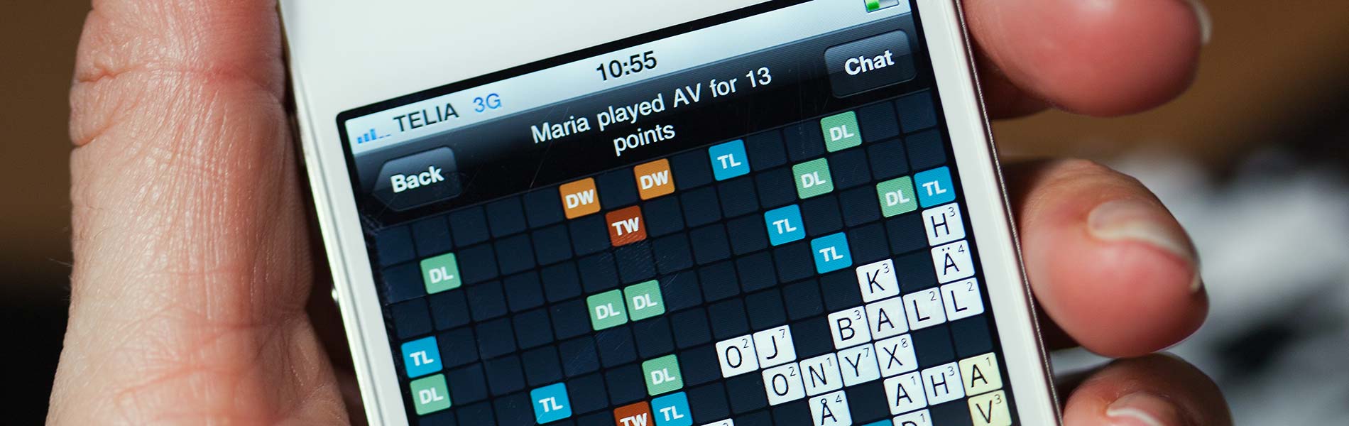 En smartphone-skärm med korsordspelet wordfued